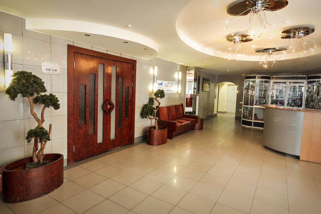 Hotel Globus Moscow Exterior photo